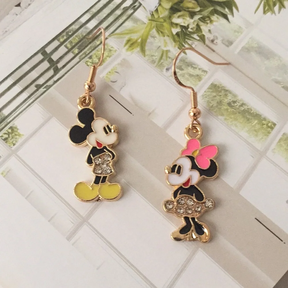 ๐50% OFF/3+...Mickey and Minnie Dangle Earrings. - Picture 1 of 7